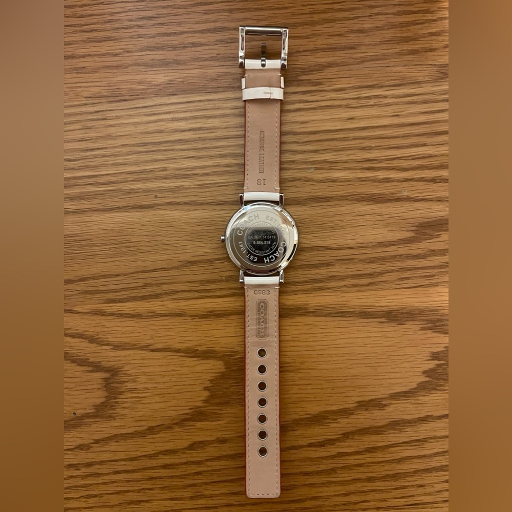 Coach White watch - Picture 3 of 3